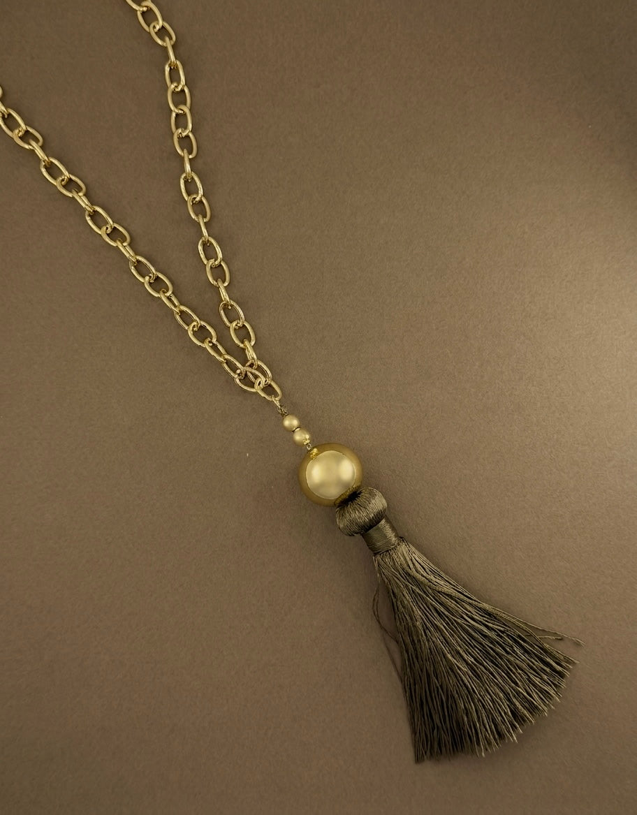 Collar Cadena y Borla - Bañado en Oro