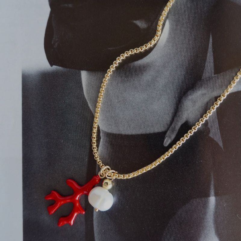 Collar Coral Rojo y Perla de Río