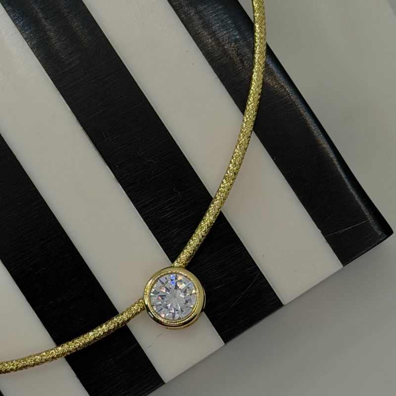 Collar Iman Dorado y Colgante