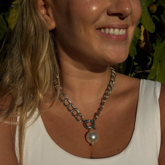 Collar Cadena Plateada y Perla